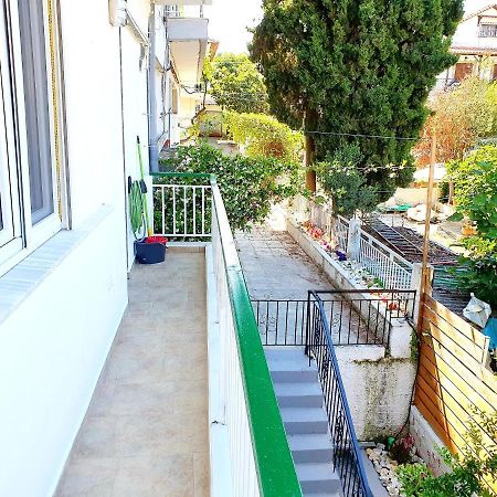 Cozy & Cool Apartment N1 30M From Sea Nea Kallikrateia ภายนอก รูปภาพ
