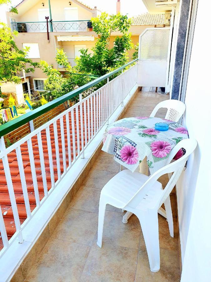 Cozy & Cool Apartment N1 30M From Sea Nea Kallikrateia ภายนอก รูปภาพ